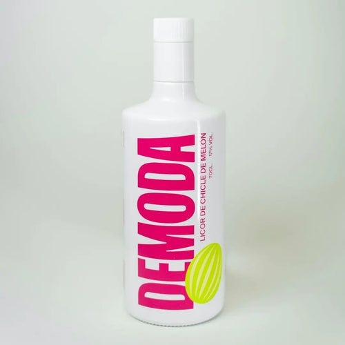 Botella 70 cl de Licor DEMODA Sabor Chicle de Melon