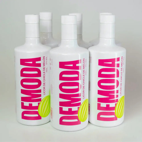 Pack de 6 Botellas 70 cl de Licor DEMODA sabor Chicle de Melon 